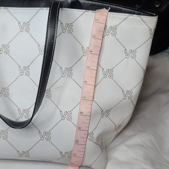 Victoria's Secret tote - Picture 5 of 6